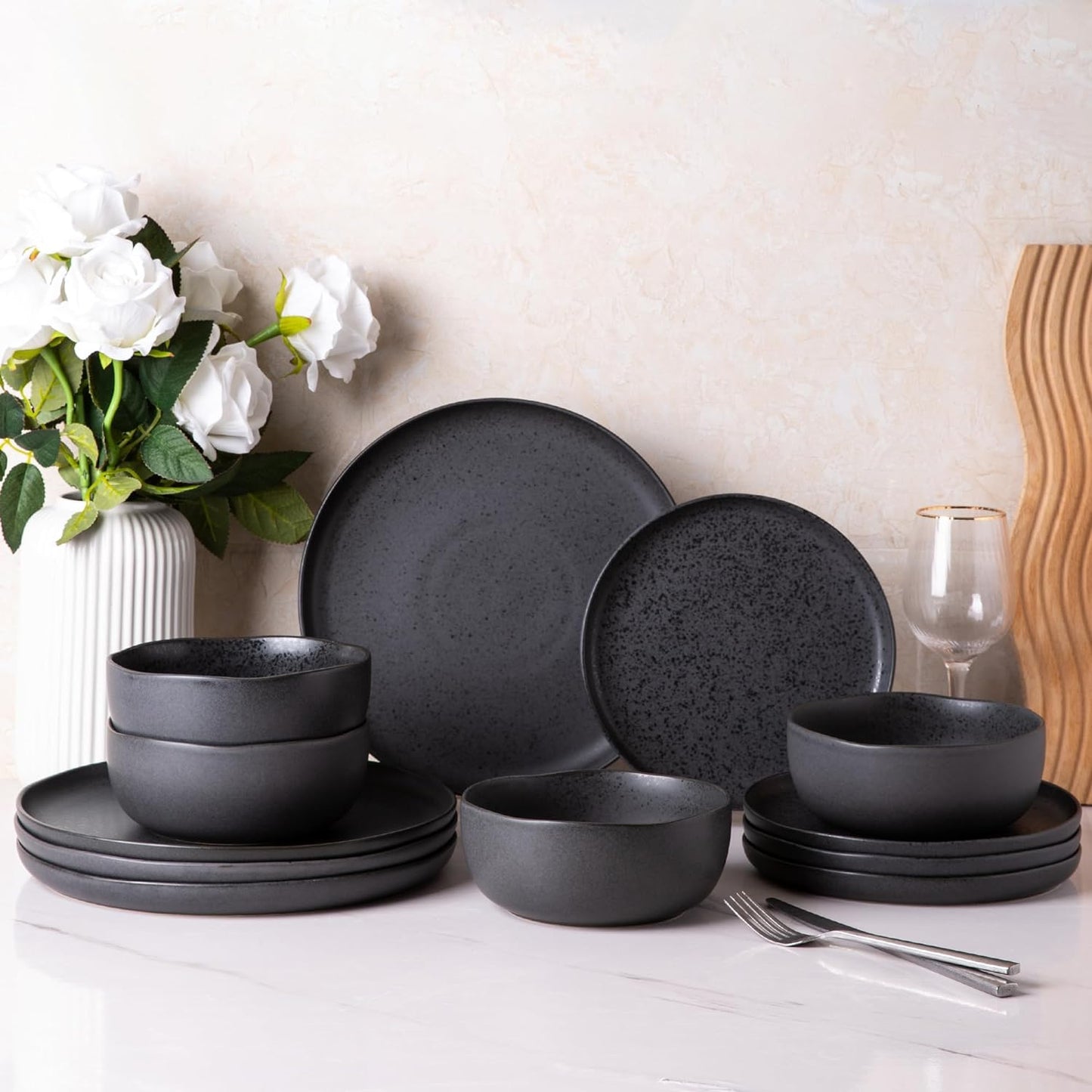 SLUDW005 Dinnerware Set - Matte Black With Speckle