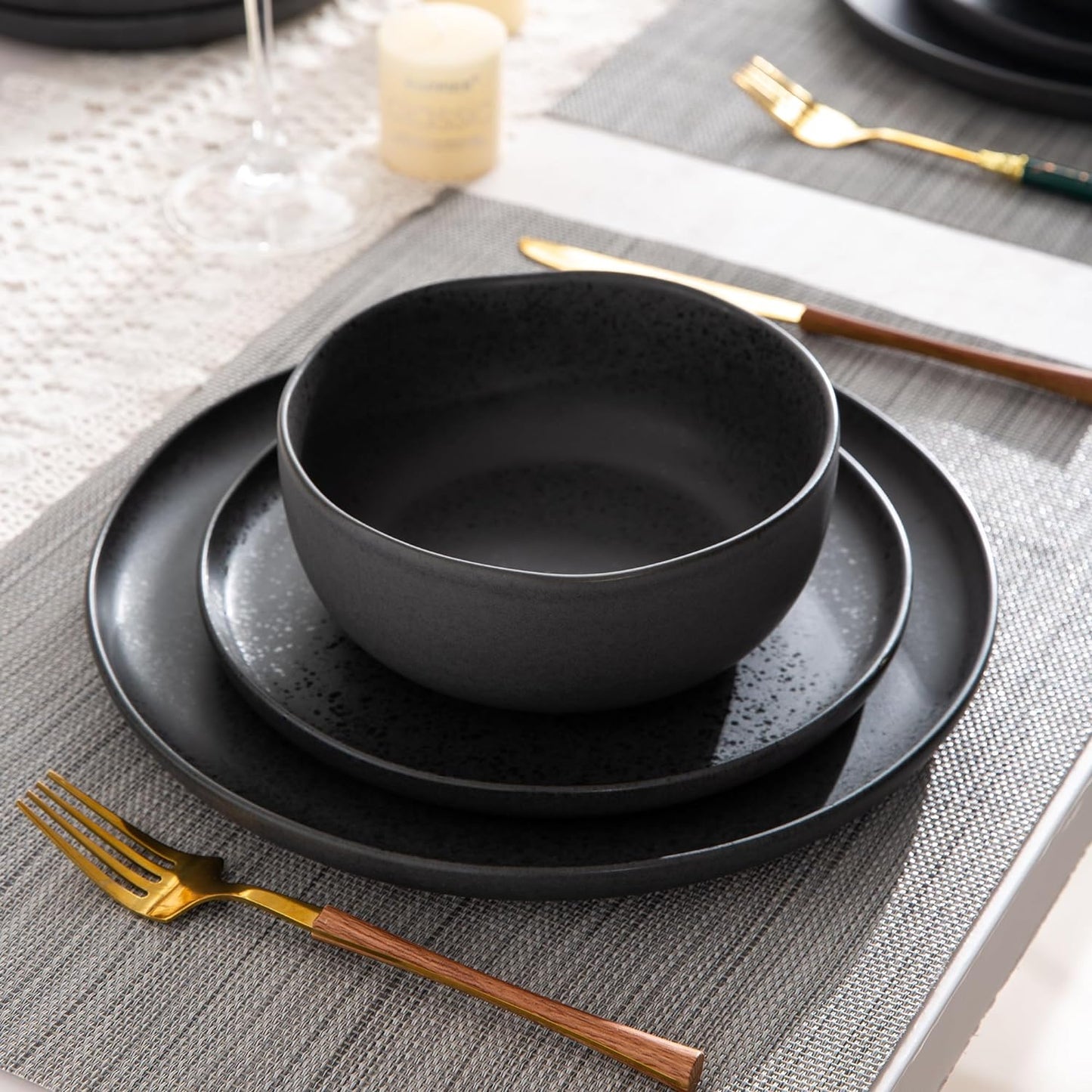SLUDW005 Dinnerware Set - Matte Black With Speckle