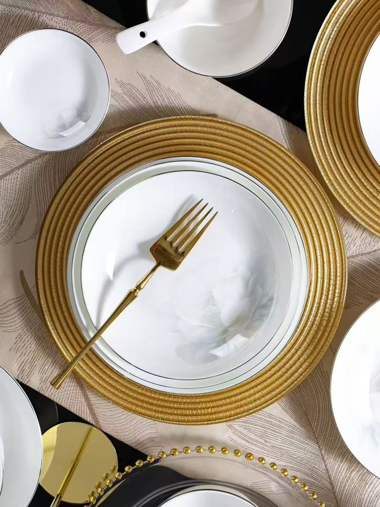 premium ceramic tableware-White